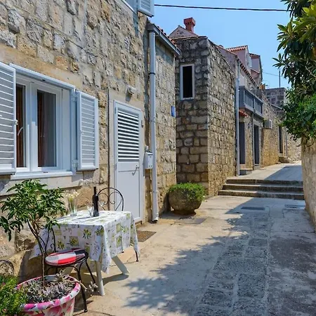 Charming Dalmatian 2-bedroom In The Heart Of Old Town * Cavtat
